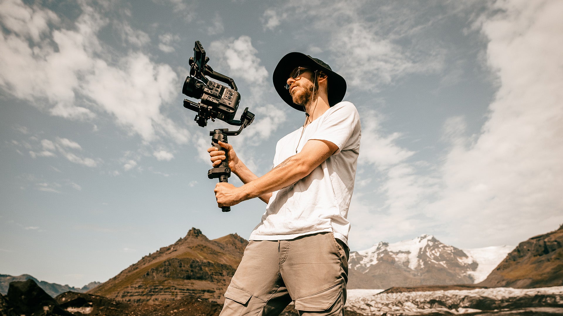 Mastering Vlogs: Essential Camera Techniques for Smooth Transitions ...